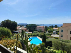 Studio de charme avec piscine et belle vue mer